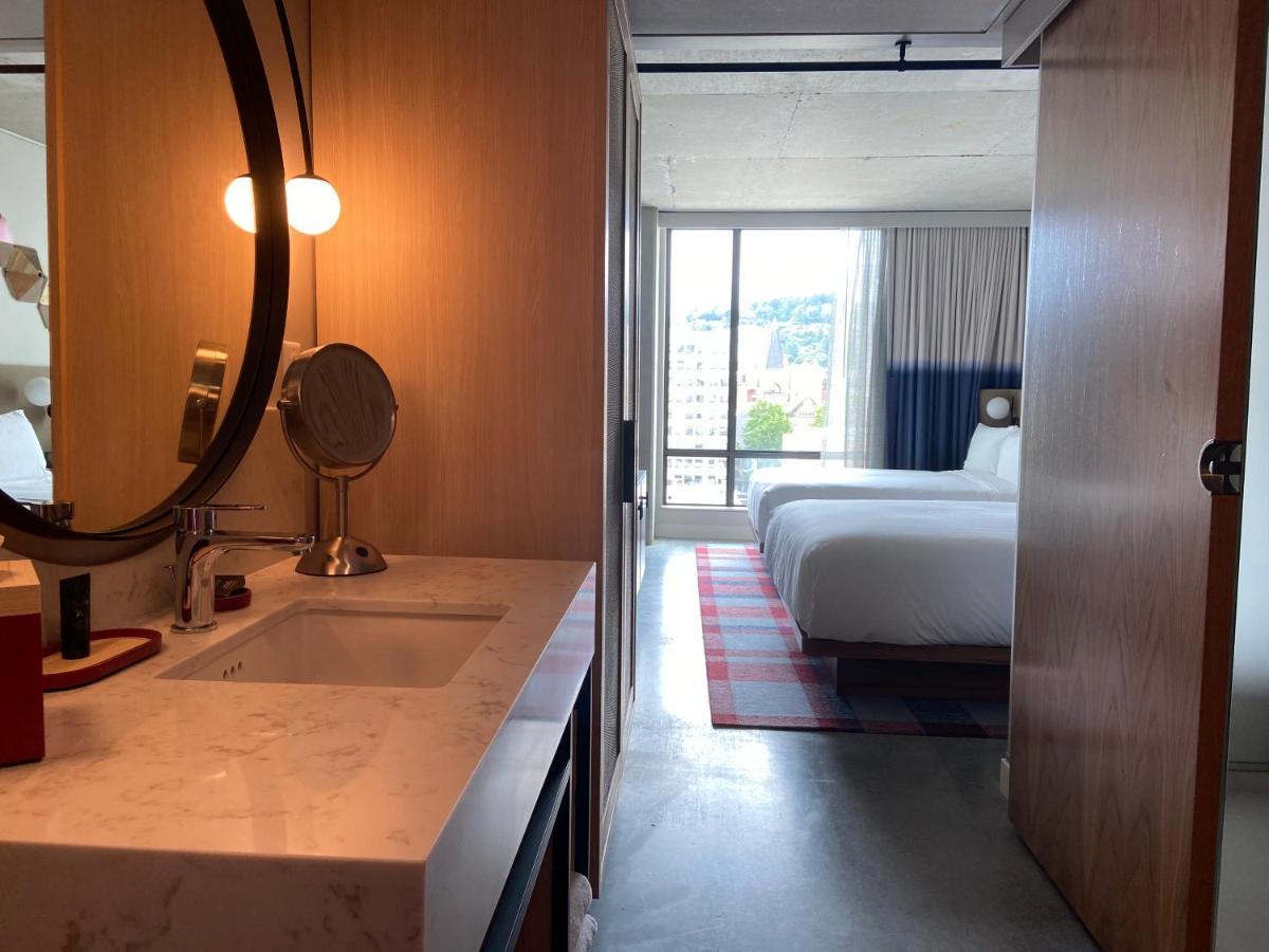 Hyatt Centric Downtown Portland Hotel Exterior photo