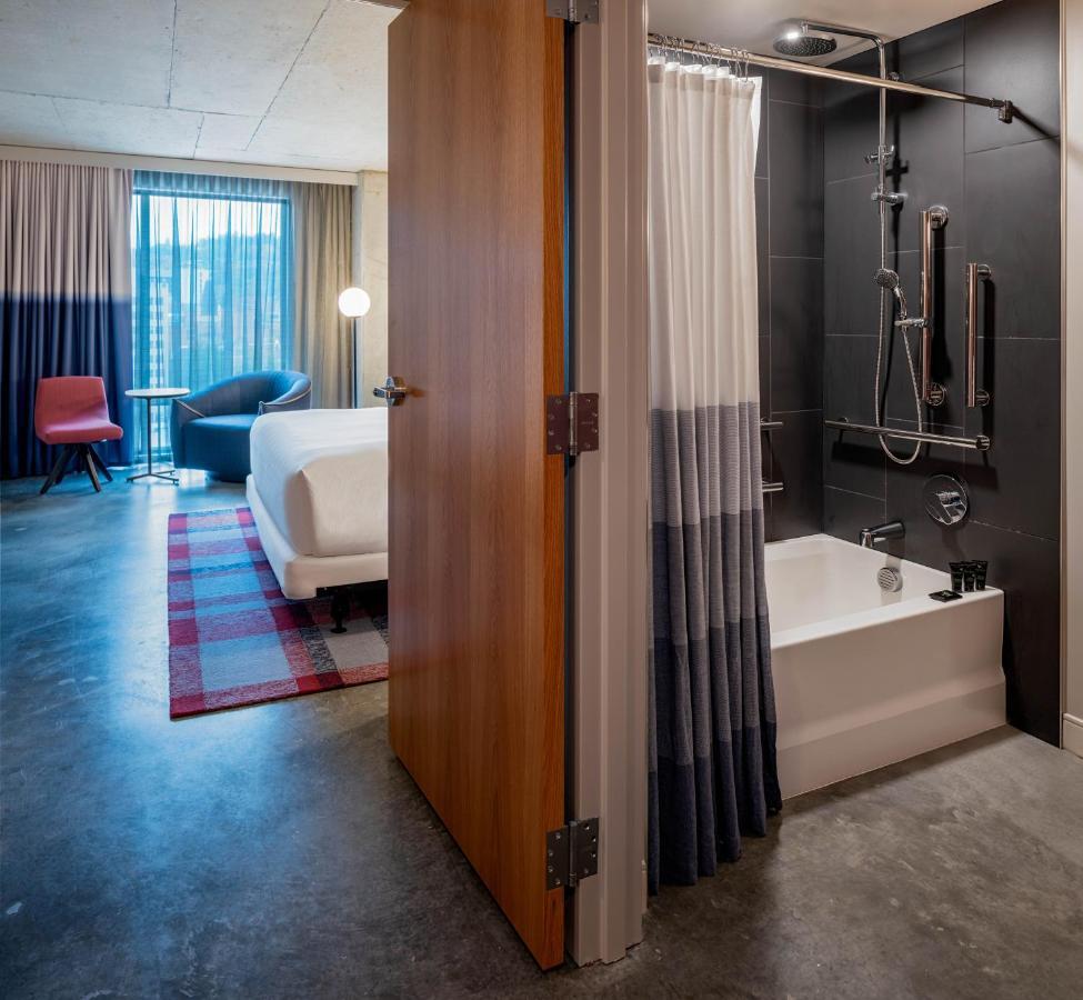 Hyatt Centric Downtown Portland Hotel Exterior photo