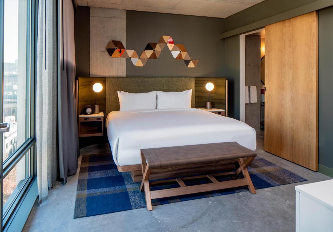 Hyatt Centric Downtown Portland Hotel Exterior photo