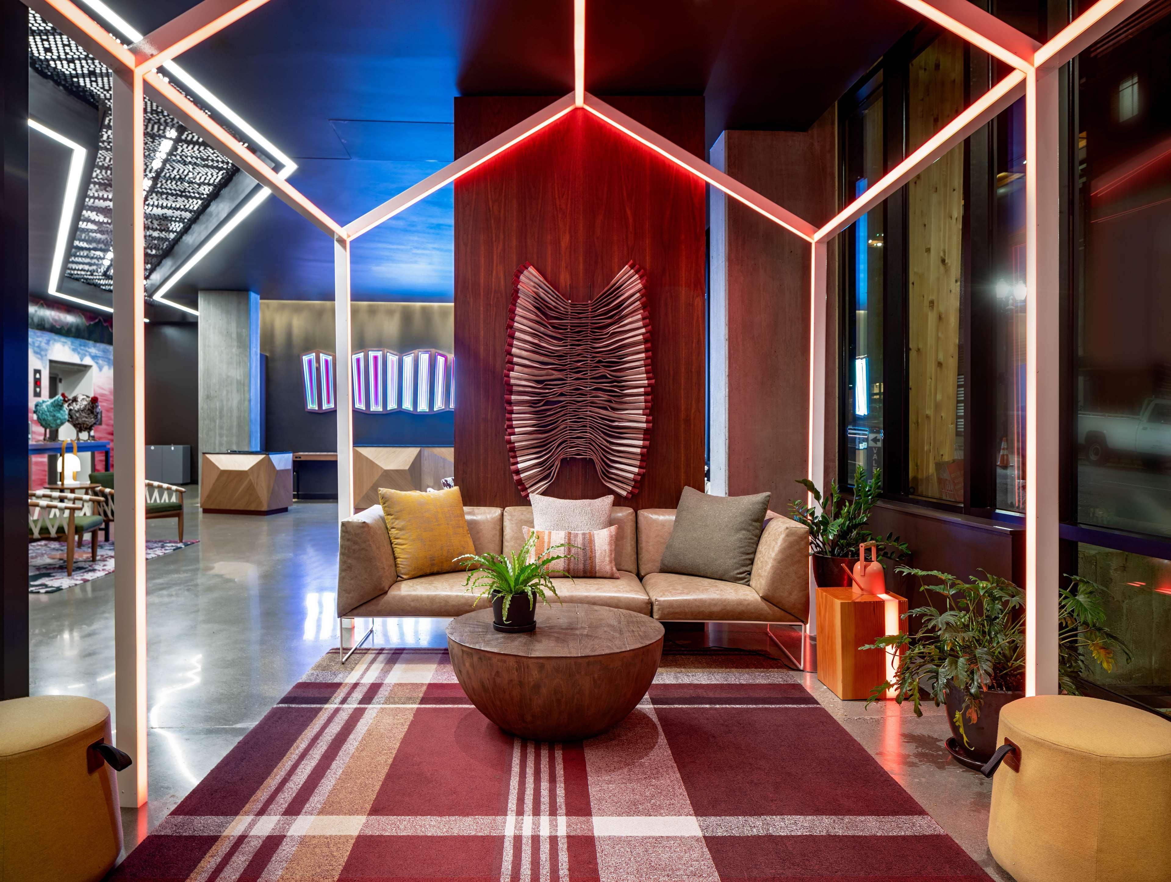 Hyatt Centric Downtown Portland Hotel Exterior photo