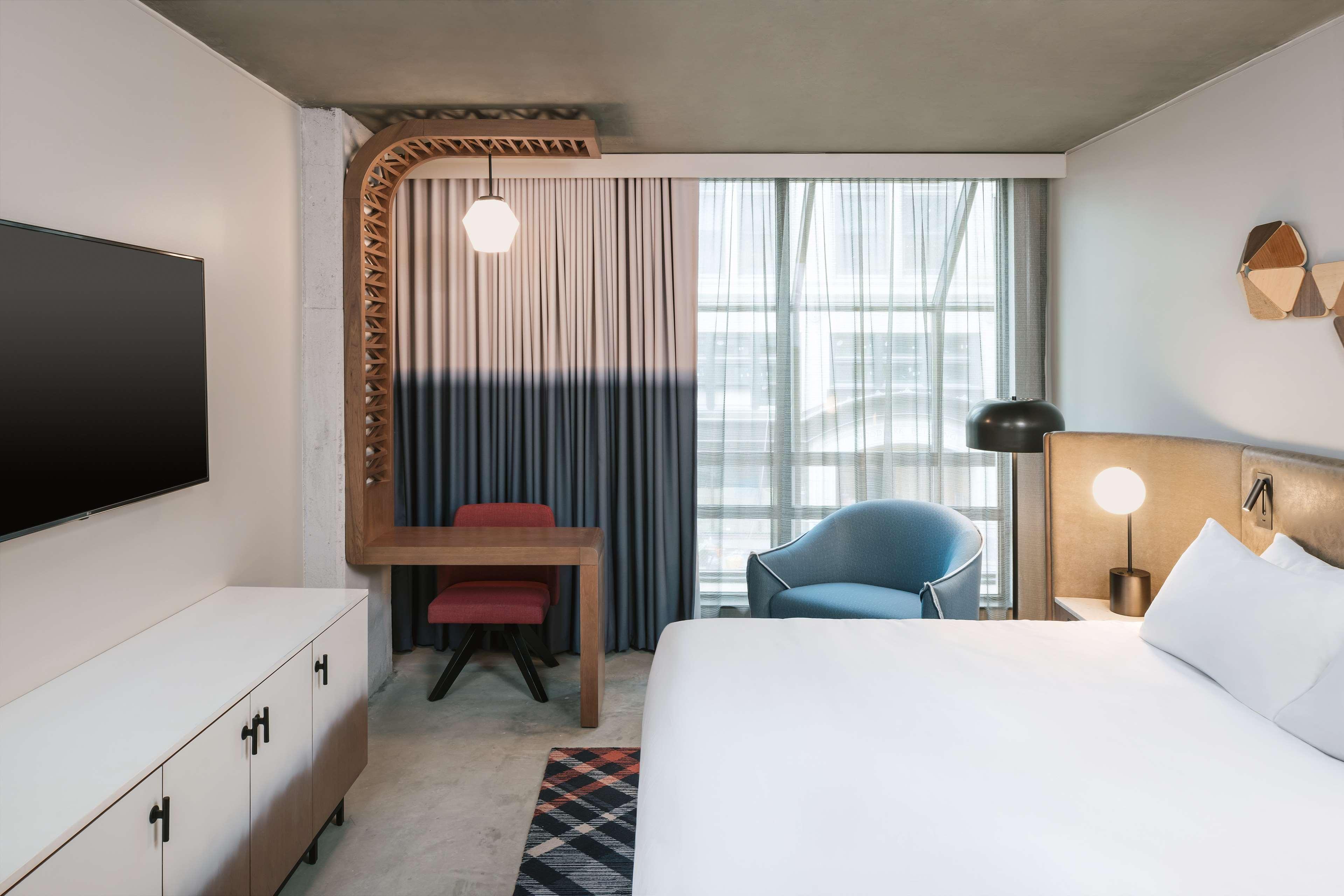 Hyatt Centric Downtown Portland Hotel Exterior photo
